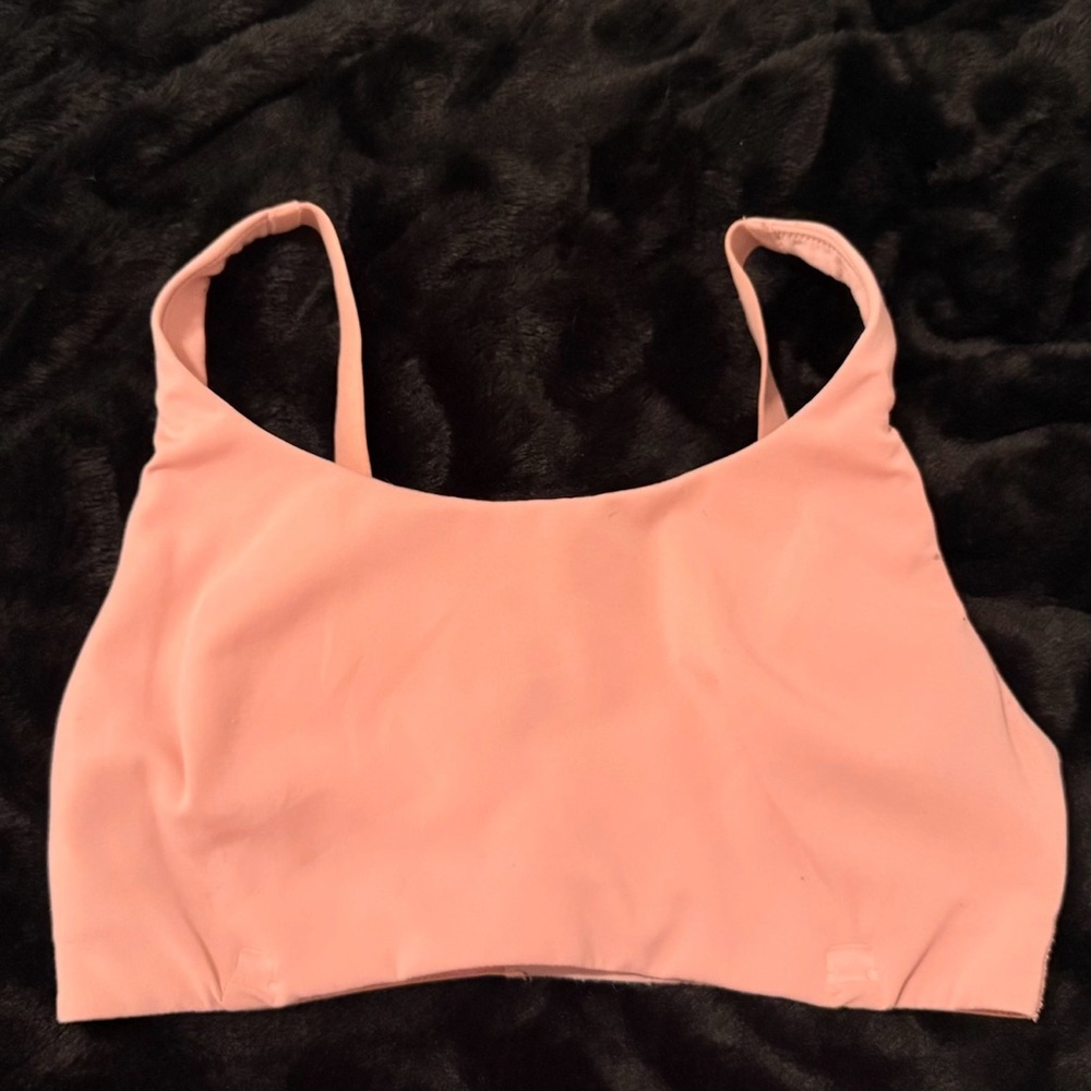 Lululemon bra size 8
